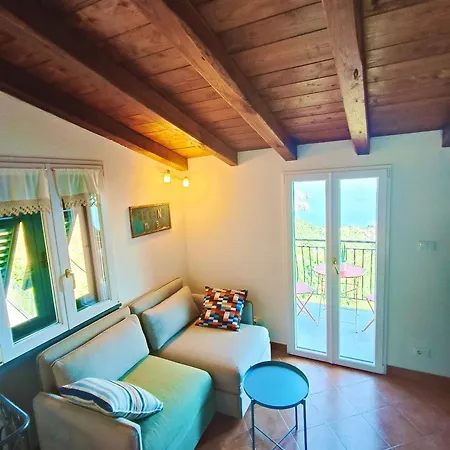 Cinque Terre Sea View With Terrace ヴェルナッツァ